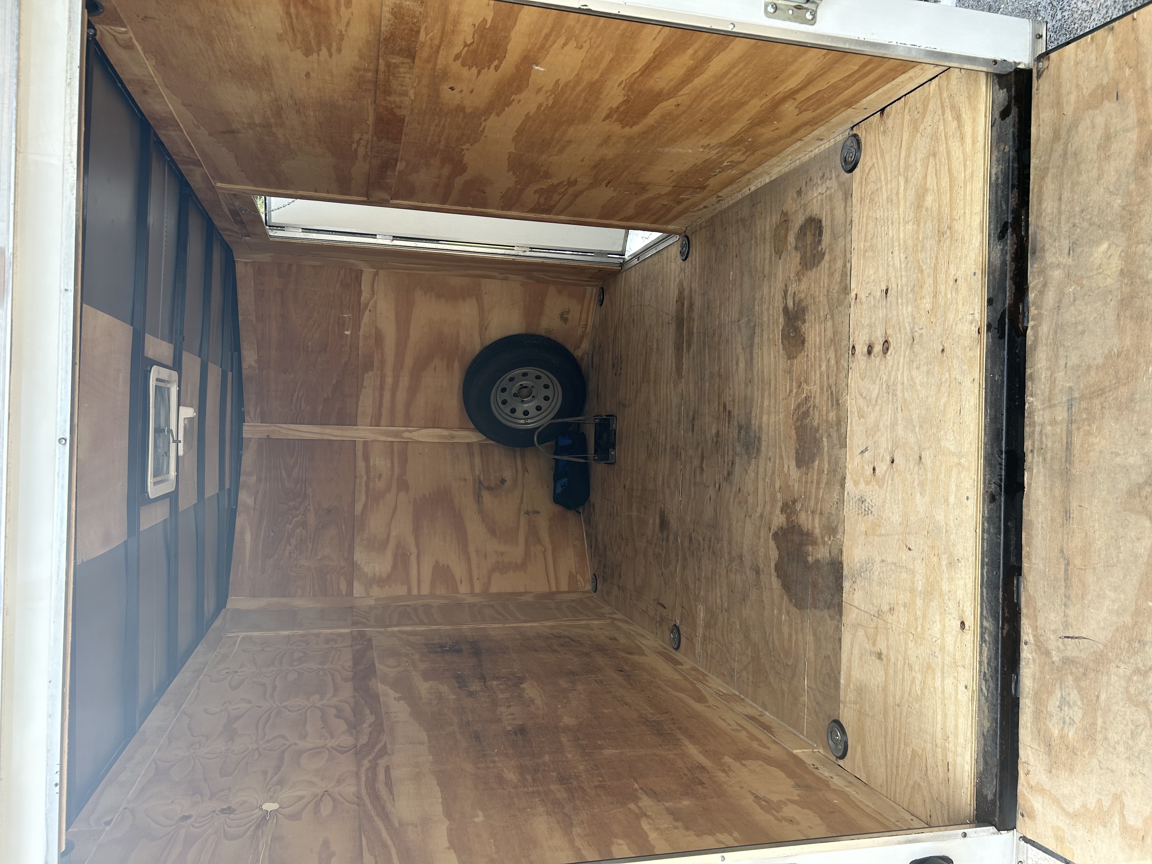 10ft Enclosed Trailer - 2,400 lbs capacity trailer rental in McCalla, Alabama thumbnail 3