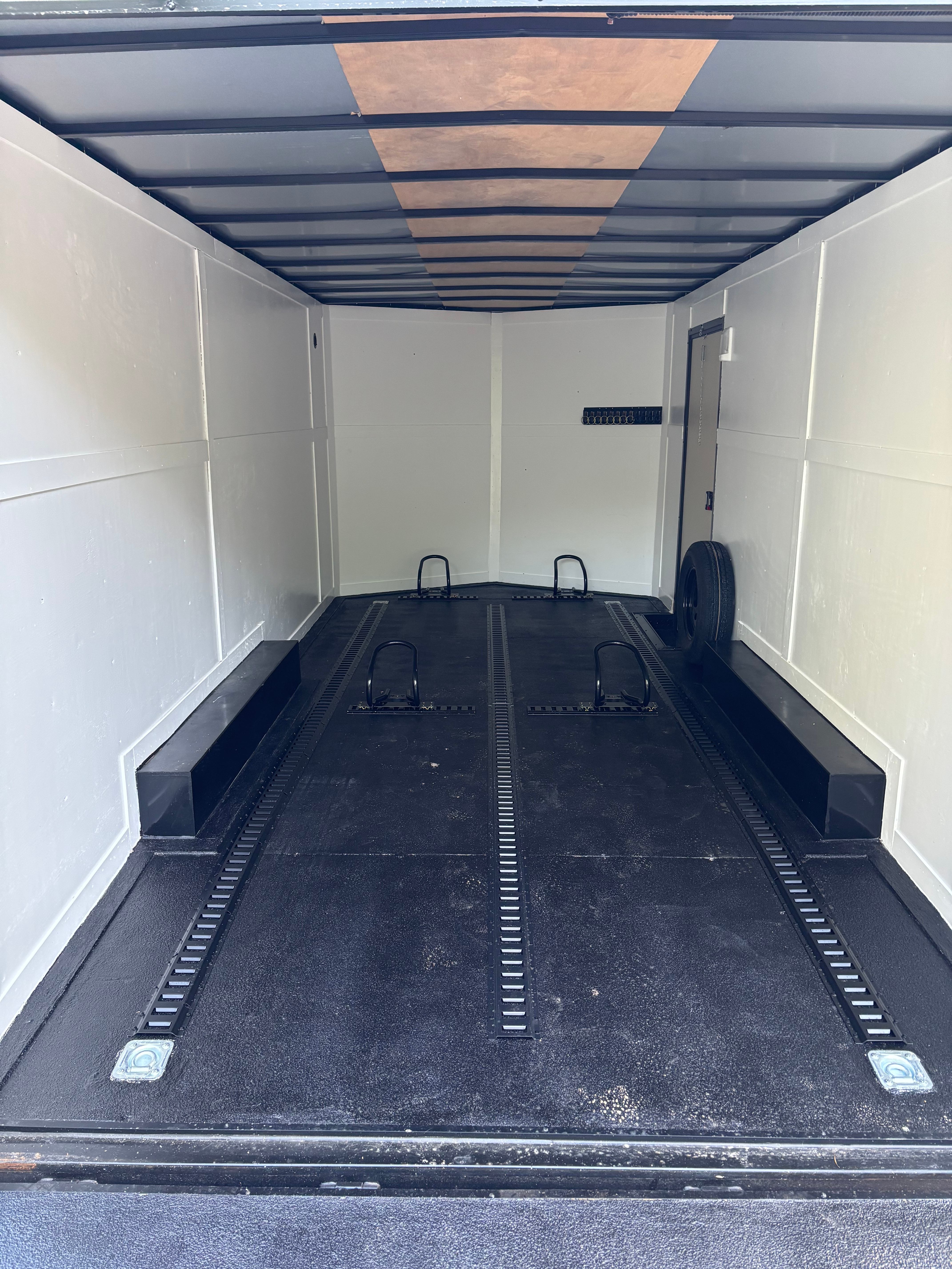 18ft Enclosed Trailer - 4,000 lbs capacity trailer rental in McCalla, Alabama thumbnail 4